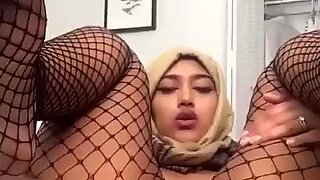 Paki Desi Hijabi Fingering her Ass